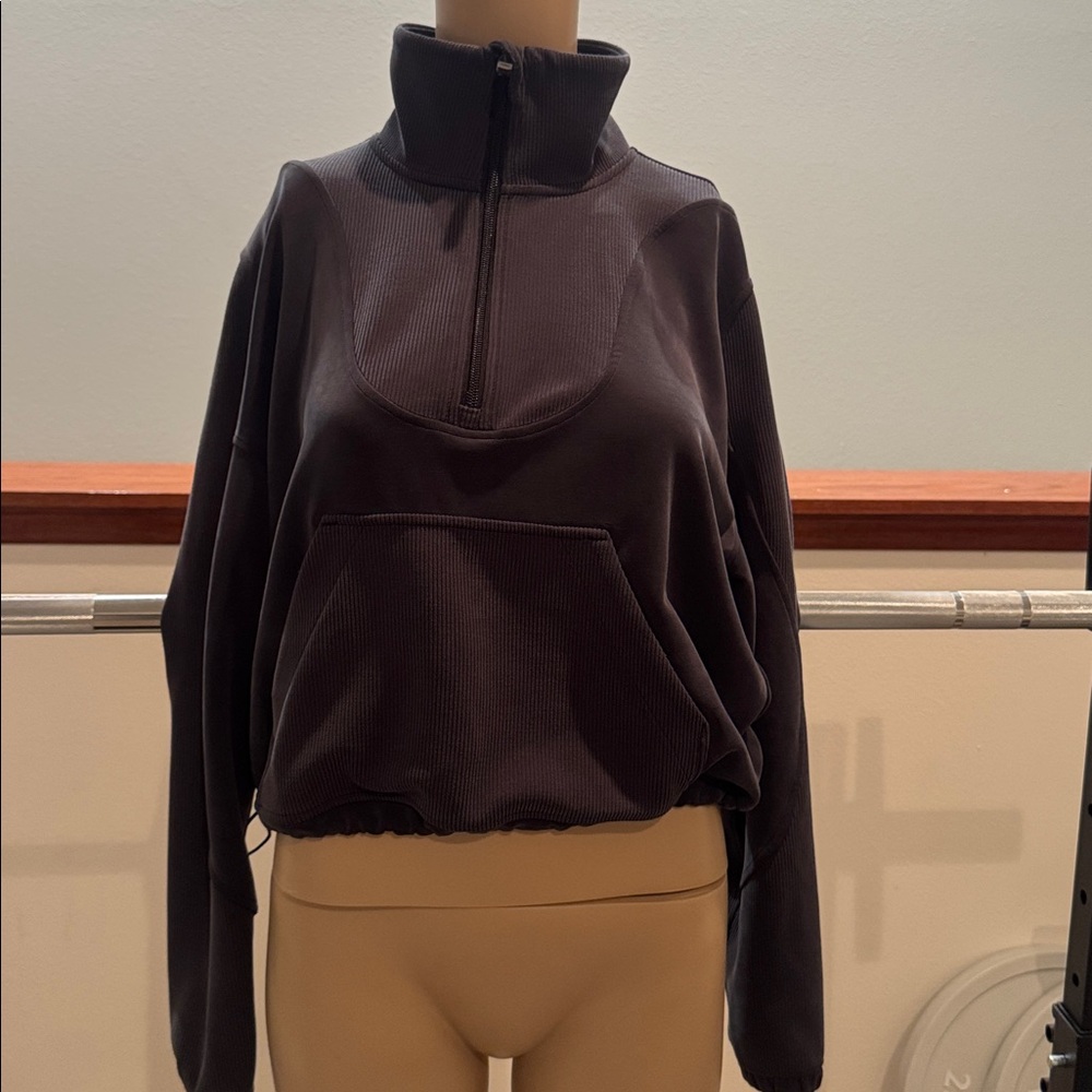 Lululemon Grey Cropped Jacket - image 5